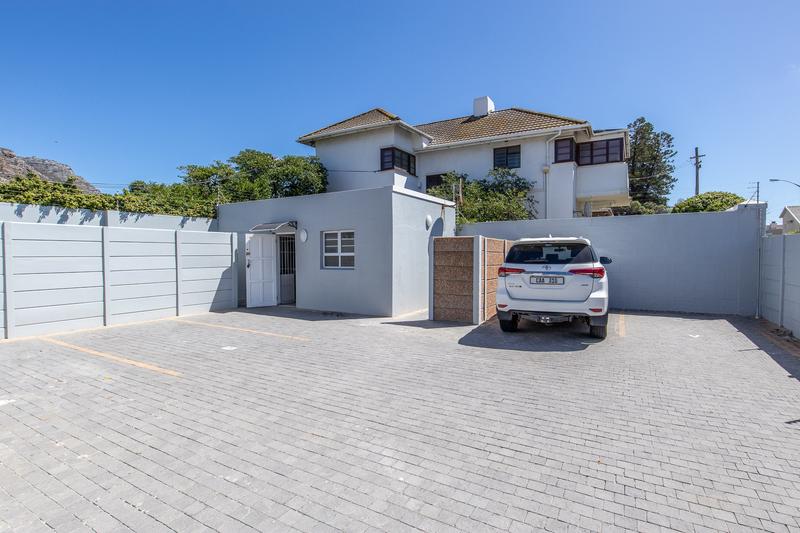 2 Bedroom Property for Sale in Muizenberg Western Cape